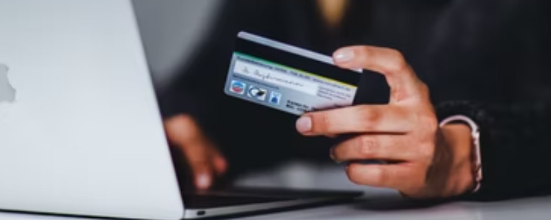 工商银行卡身份证过期了能取钱吗
